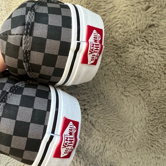 New checkered Vans - Picture 5 of 5